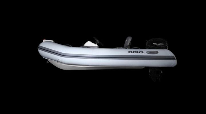 Brig Falcon Tender 330 - main image