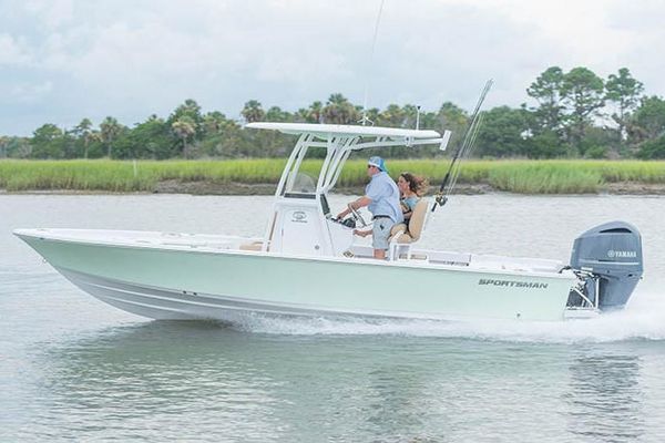 Sportsman Masters 247 Bay Boat - main image