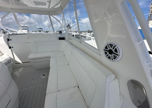 Intrepid 390 Sport Yacht image
