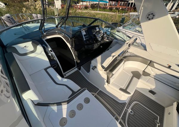 Monterey 355 Sport Yacht image