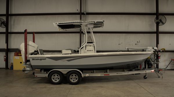 Ranger 2260 Bay Ranger 