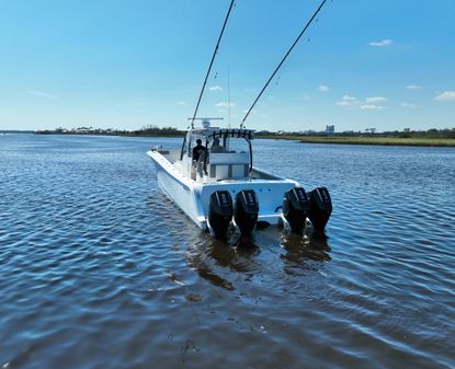 Front Runner 37 Catamaran image