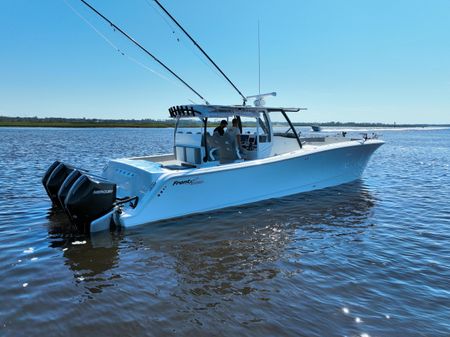 Front Runner 37 Catamaran image