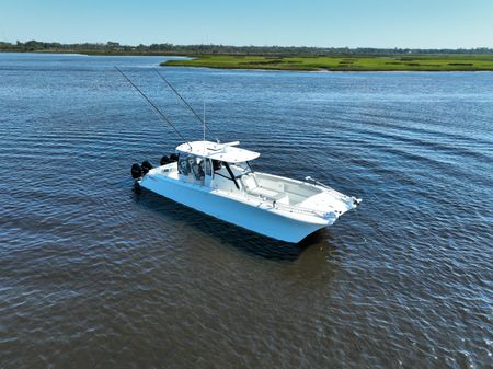 Front Runner 37 Catamaran image