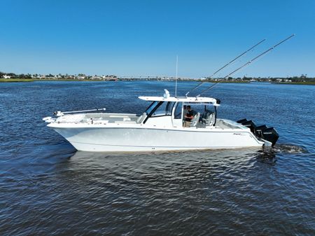 Front Runner 37 Catamaran image