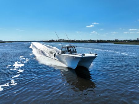 Front Runner 37 Catamaran image