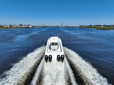 Front Runner 37 Catamaran image