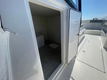 Front Runner 37 Catamaran image