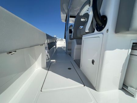 Front Runner 37 Catamaran image