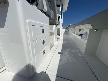 Front Runner 37 Catamaran image