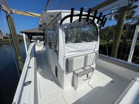 Front Runner 37 Catamaran image