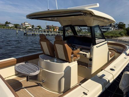 Chris-Craft 30 Catalina image