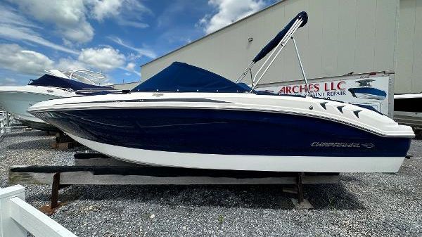 Chaparral 18 H2O Sport 