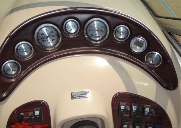 Chaparral Signature 260 image