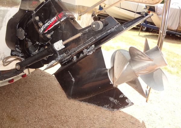 Chaparral Signature 260 image