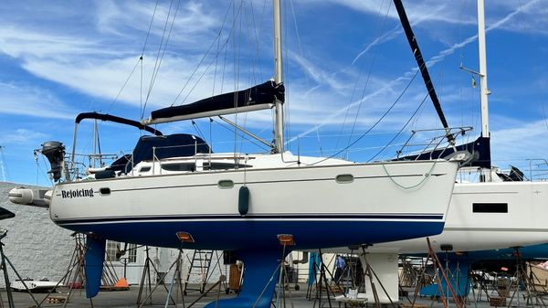 Jeanneau 35