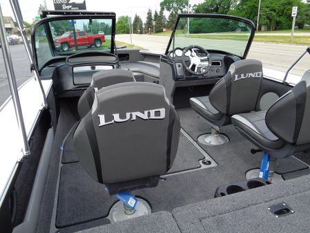 Lund 1775 Crossover XS image