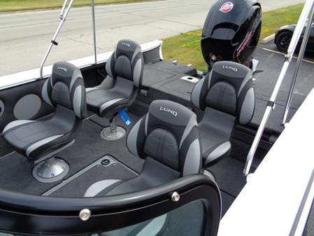 Lund 1775 Crossover XS image