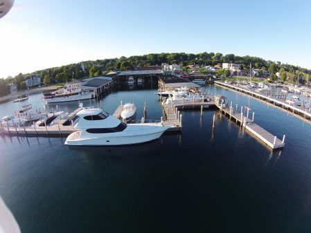 Hatteras 64 EnclosedBridge Convertible image