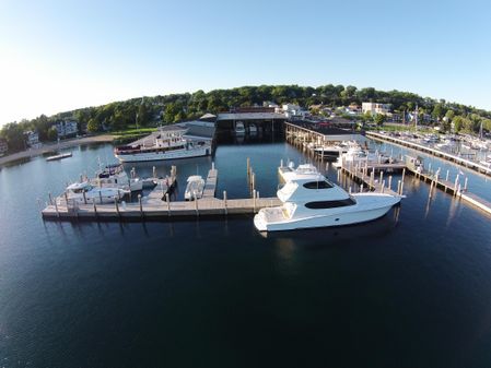 Hatteras 64 EnclosedBridge Convertible image