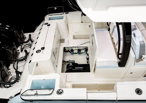 Robalo R360 image