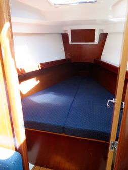 Beneteau 373 image