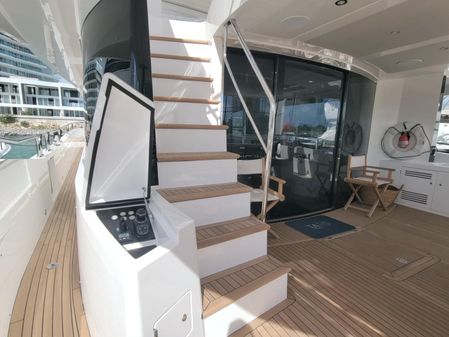 Sunseeker 86 Yacht image