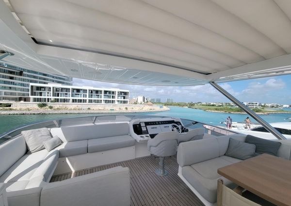 Sunseeker 86 Yacht image