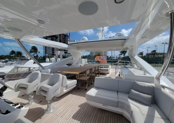 Sunseeker 86 Yacht image