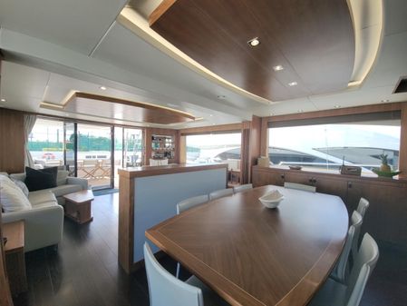 Sunseeker 86 Yacht image