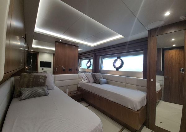 Sunseeker 86 Yacht image