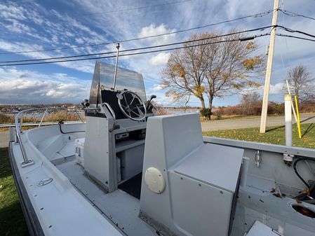 Boston-whaler GUARDIAN-18 image