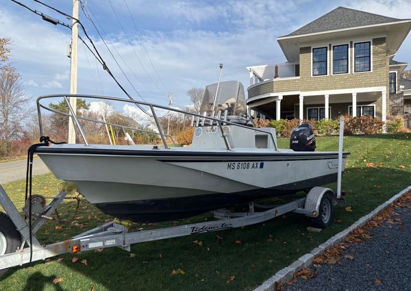 Boston-whaler GUARDIAN-18 image