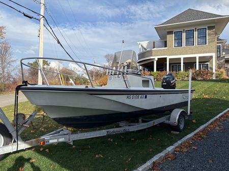 Boston-whaler GUARDIAN-18 image