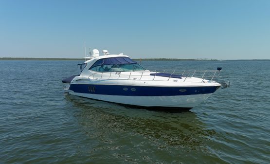 Cruisers 500 Express Motor Yacht image