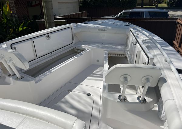 Everglades 273-CENTER-CONSOLE image