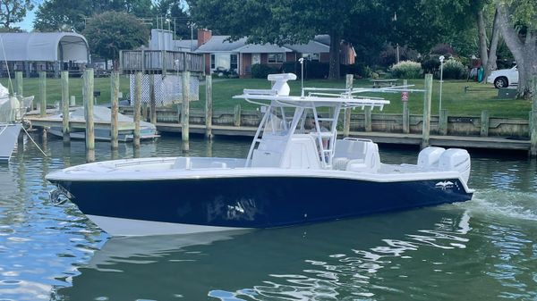 Invincible 33 Open Fisherman