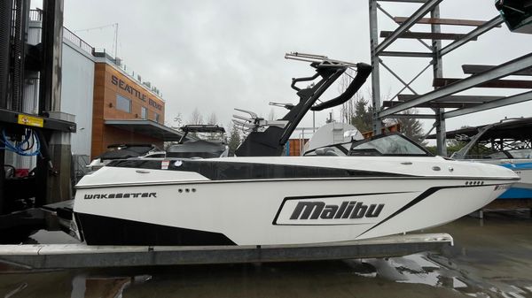 Malibu 22 LSV
