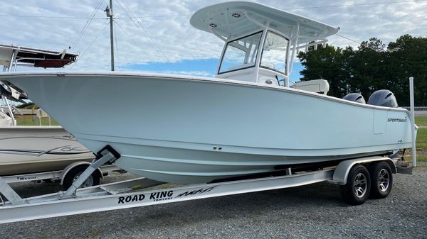 Sportsman Heritage 251 Center Console