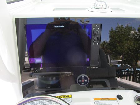NauticStar 24L image