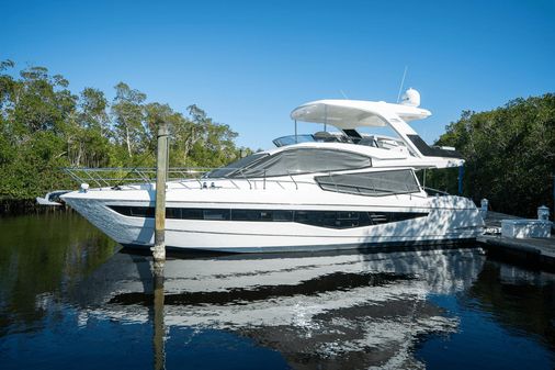 Galeon 550 Fly image