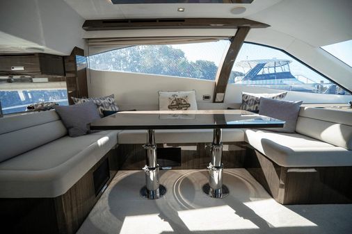 Galeon 550 Fly image