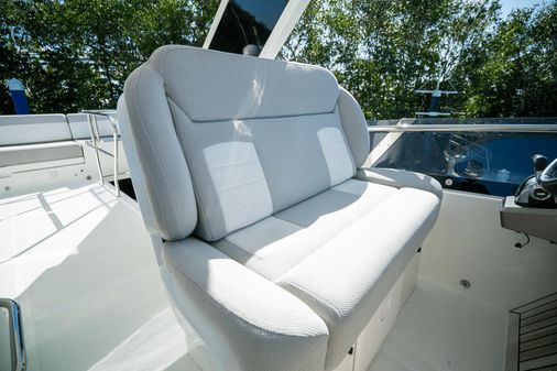 Galeon 550 Fly image