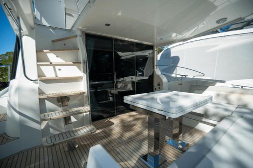 Galeon 550 Fly image