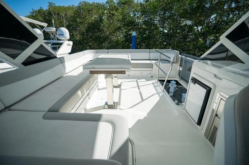 Galeon 550 Fly image