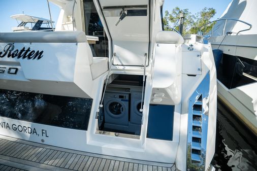 Galeon 550 Fly image