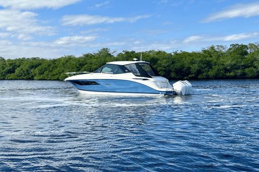 Sea Ray 320 Sundancer image