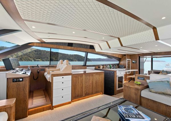 Custom Valder Yachts Powercat image