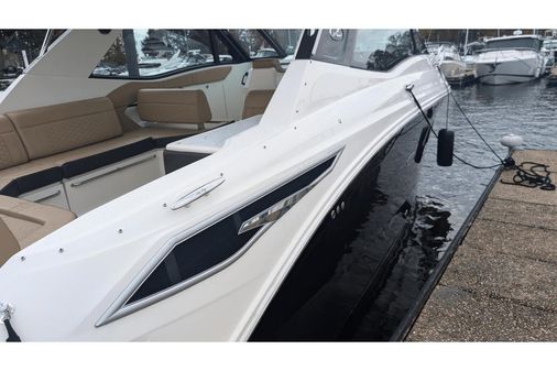 Sea Ray Sundancer 320 Outboard image