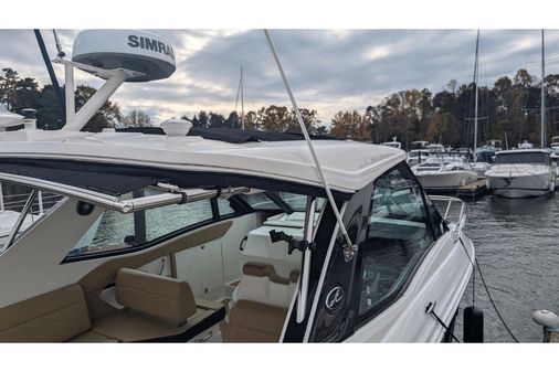 Sea Ray Sundancer 320 Outboard image